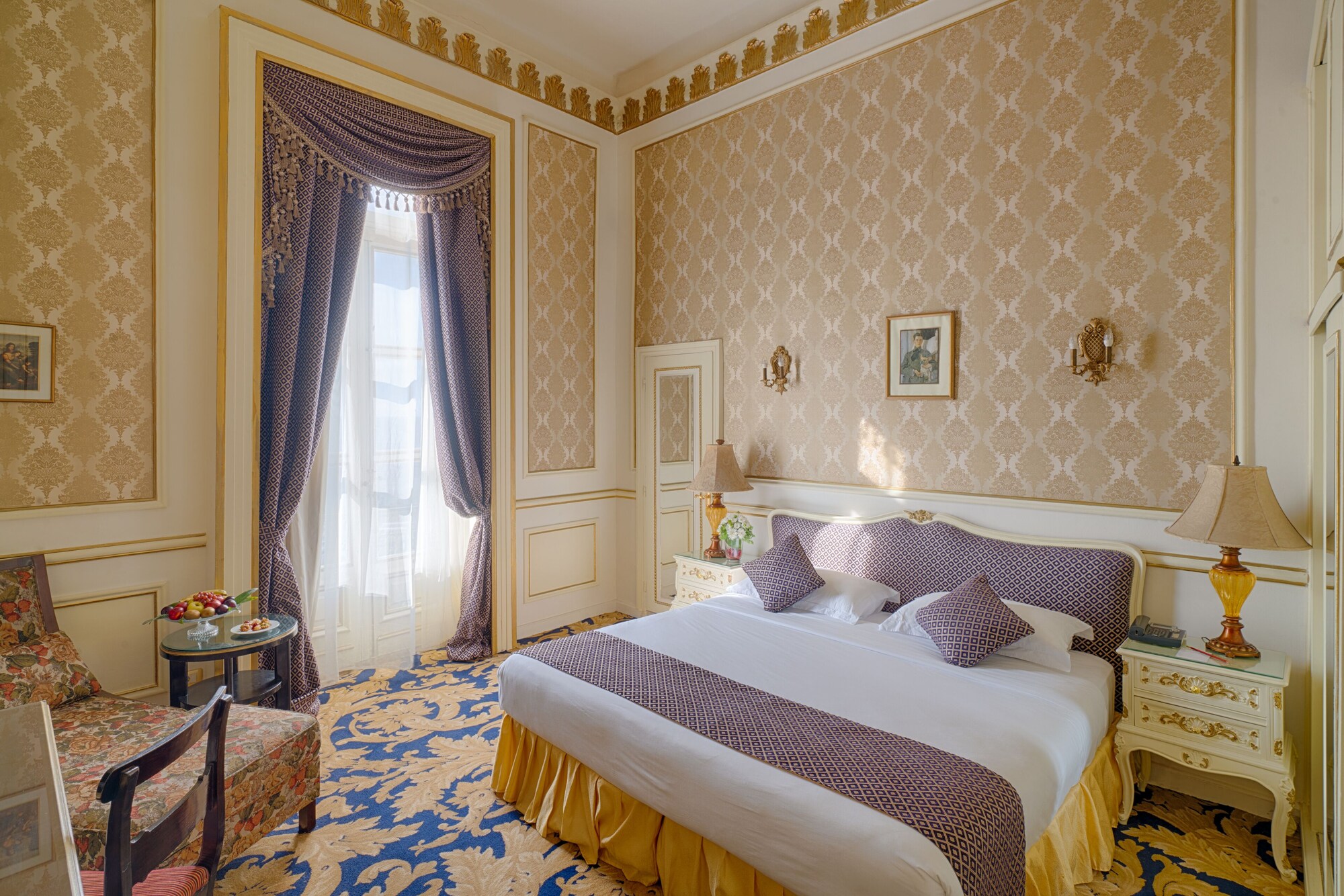 paradise inn le metropole hotel