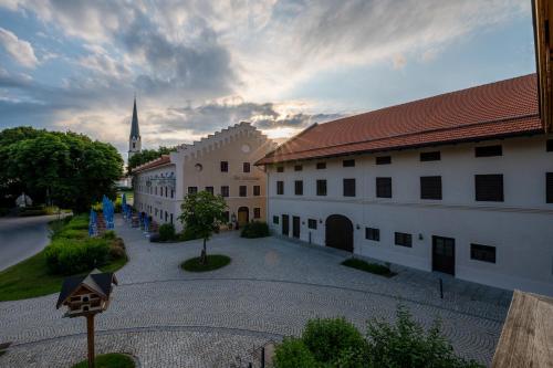 landhotel alte zollstation historical building