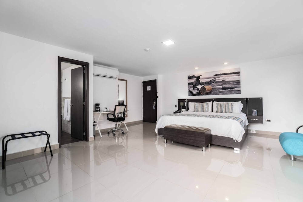 azor hotel cali versalles