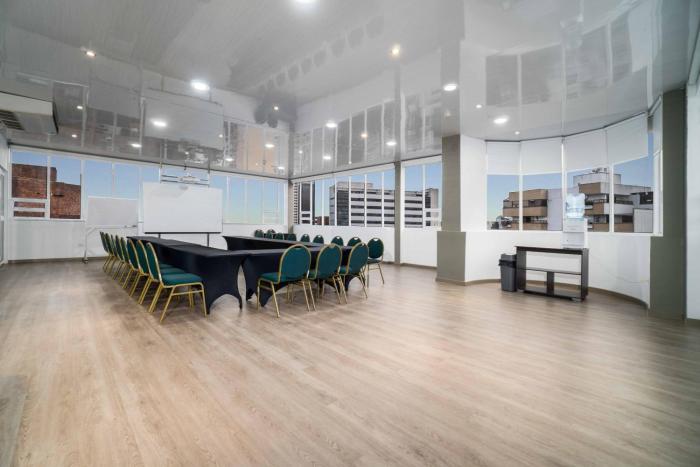 azor hotel cali versalles