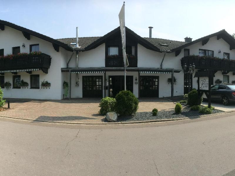 Landhotel Linden Am Venekotensee,Brueggen>>Bolenberg,3 star