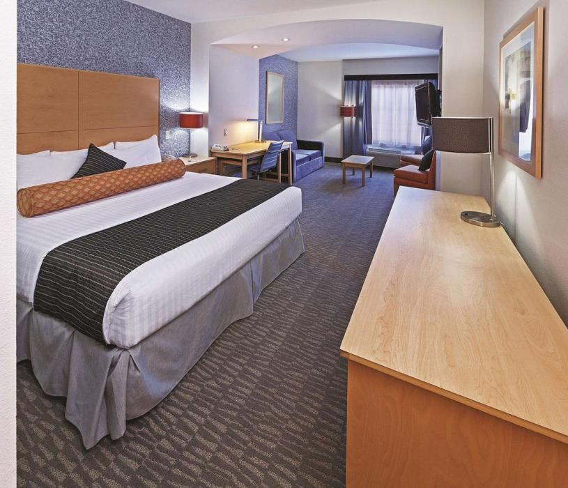 la quinta inn and suites by wyndham austin nw lakeline mall