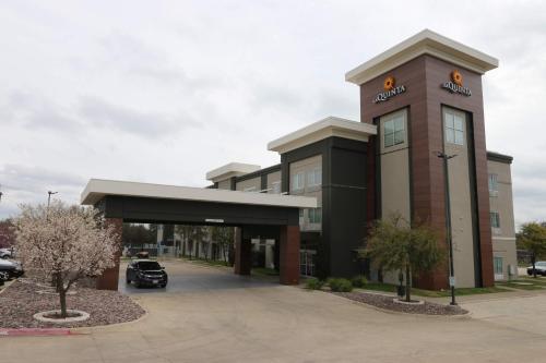 la quinta inn and suites by wyndham austin nw lakeline mall