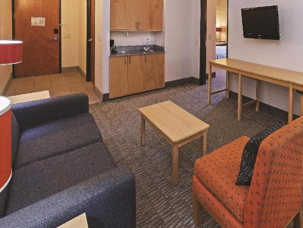 la quinta inn and suites by wyndham austin nw lakeline mall