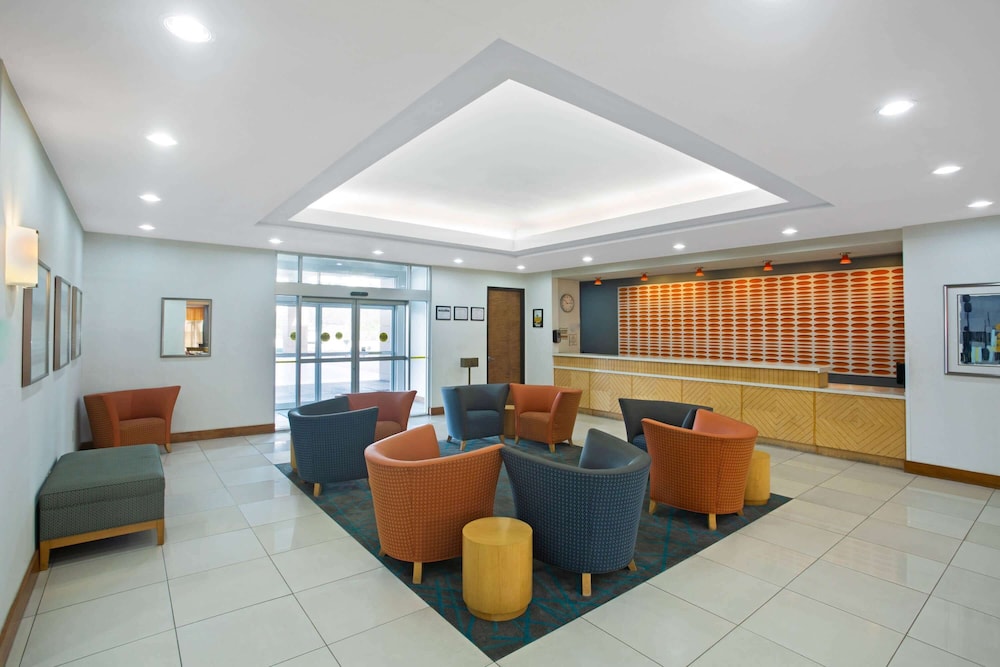 la quinta inn and suites by wyndham austin nw lakeline mall