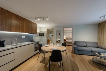 leviosa apartment airport by airstay