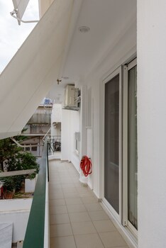 leviosa apartment airport by airstay