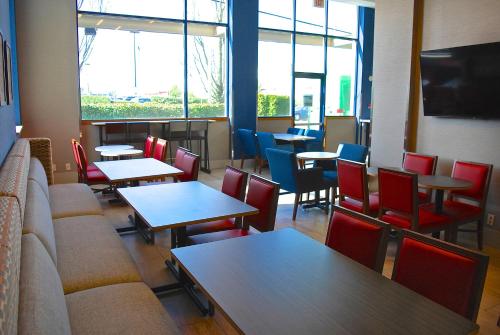 holiday inn express vancouver airport richmond by ihg