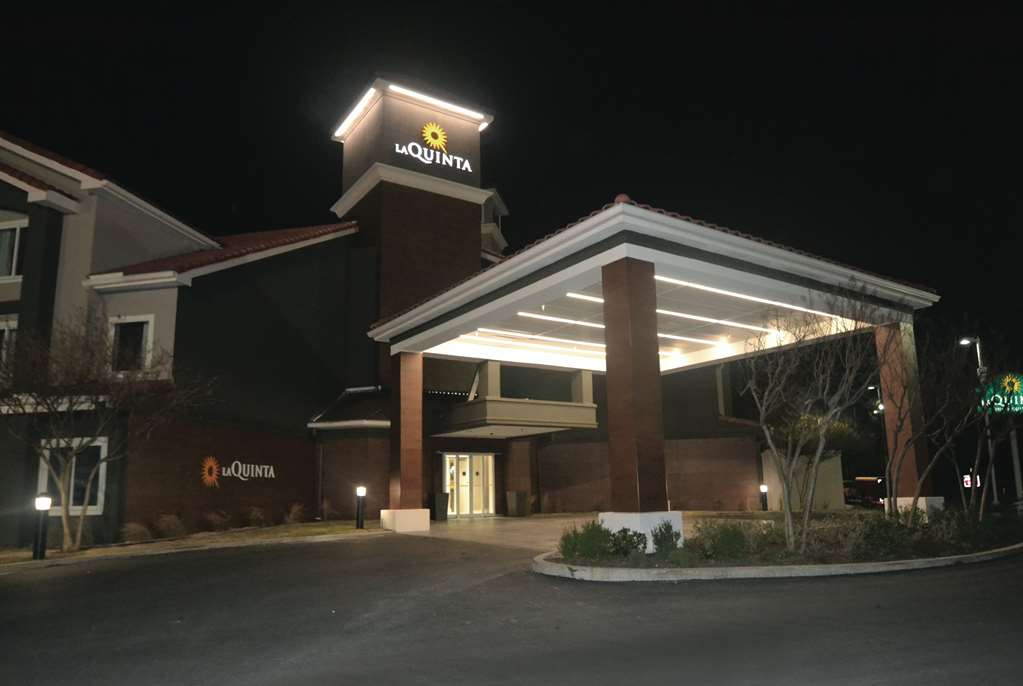 la quinta inn and suites by wyndham austin airport