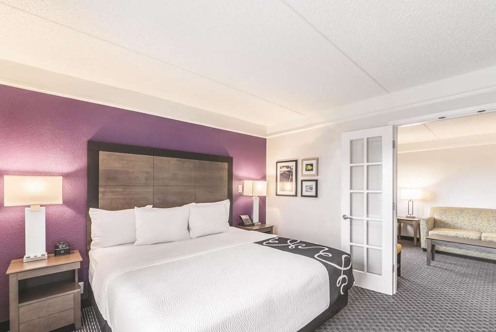 la quinta inn and suites by wyndham austin airport