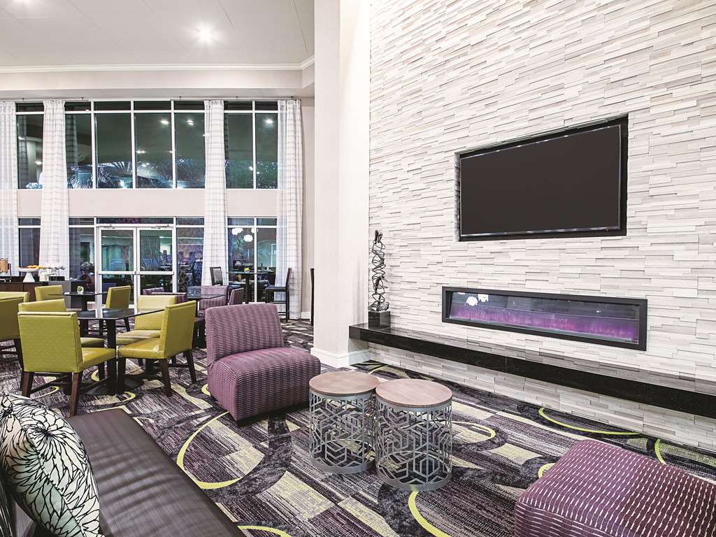 la quinta inn and suites by wyndham austin airport