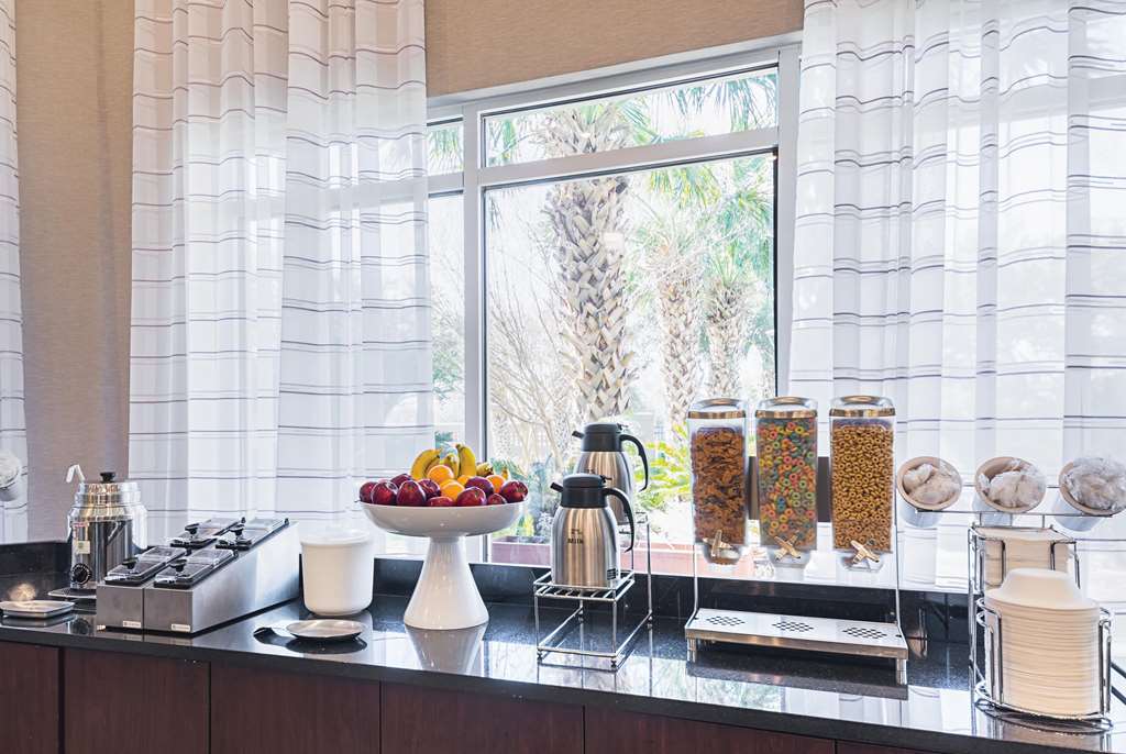 la quinta inn and suites by wyndham austin airport