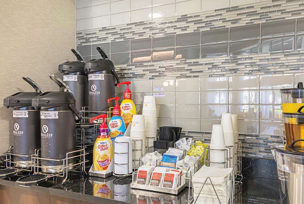 la quinta inn and suites by wyndham austin airport