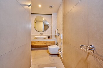 lilium boutique hotel