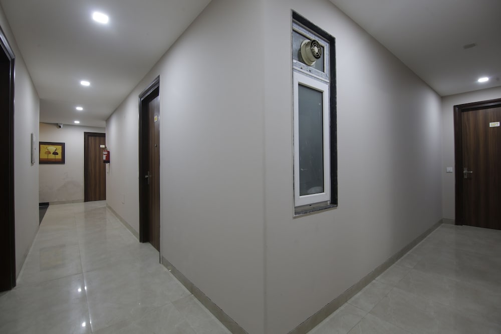 lime wood stay studio apartment