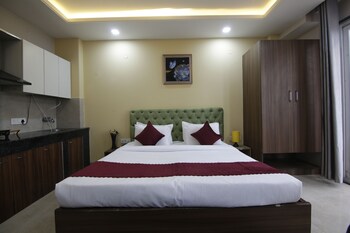 lime wood stay studio apartment
