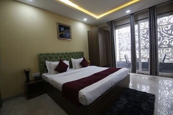 lime wood stay studio apartment