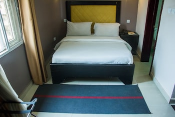 de bliss hotel and suites