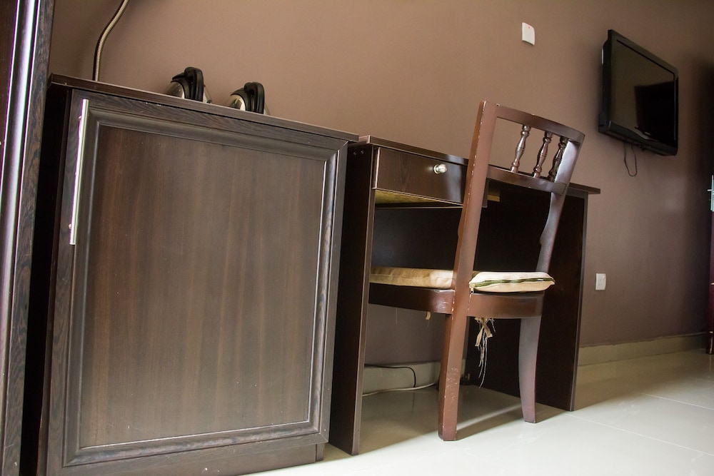 de bliss hotel and suites