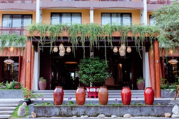 little gem an eco friendly boutique hotel and spa