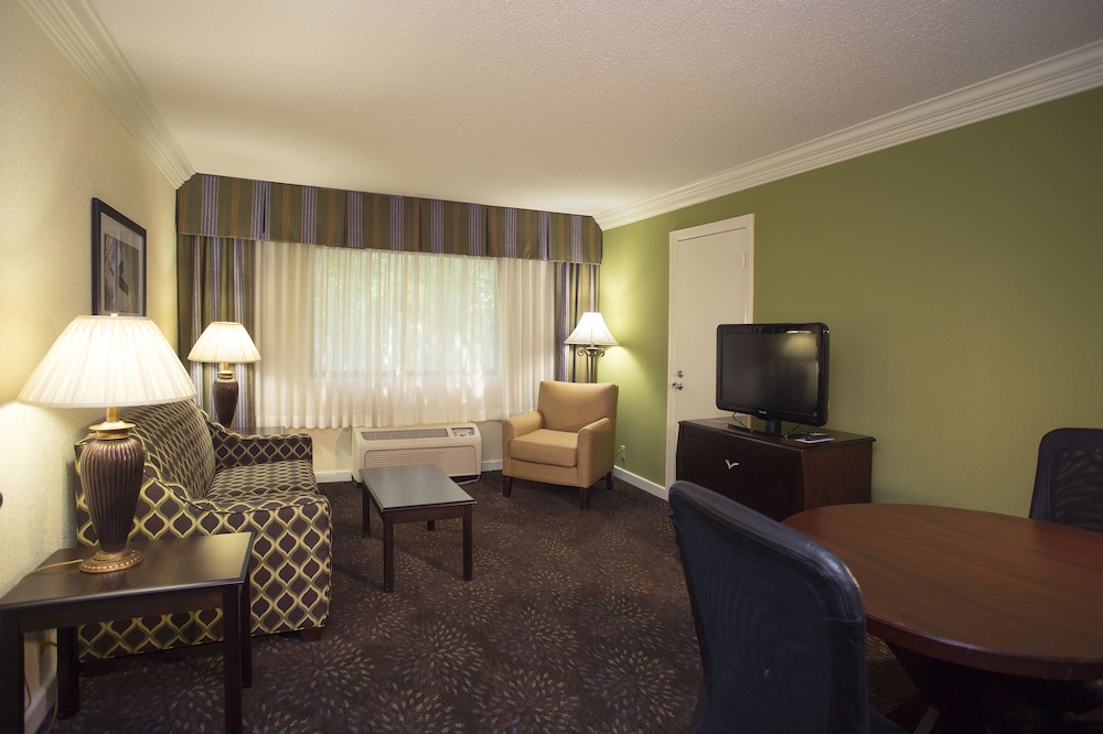 holiday inn express athens by ihg