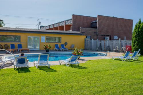 complexe hotelier escoumins