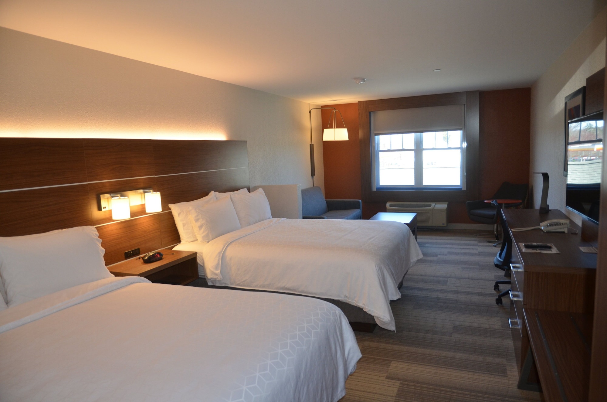 holiday inn express hotel and suites rochester by ihg