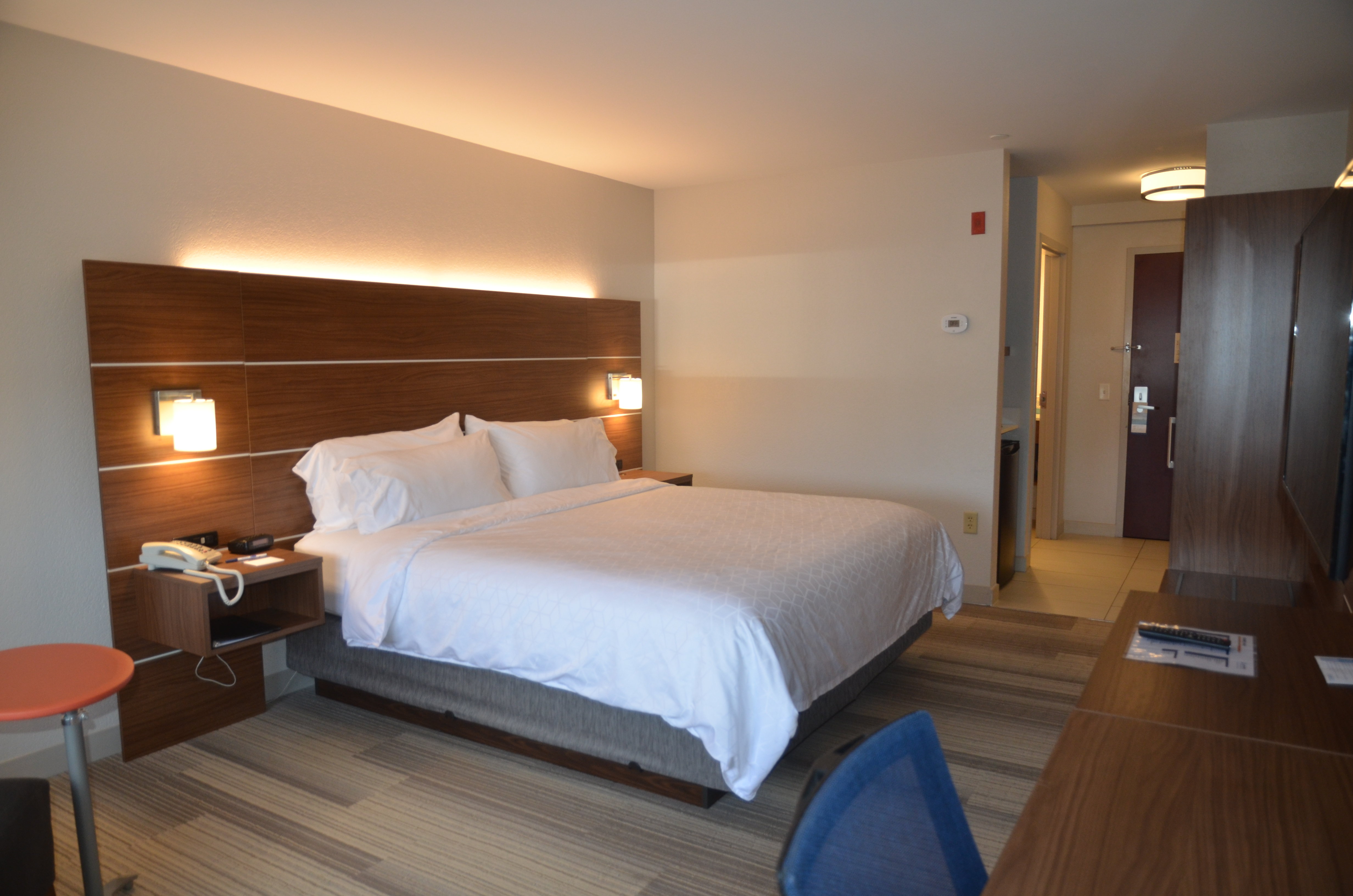 holiday inn express hotel and suites rochester by ihg