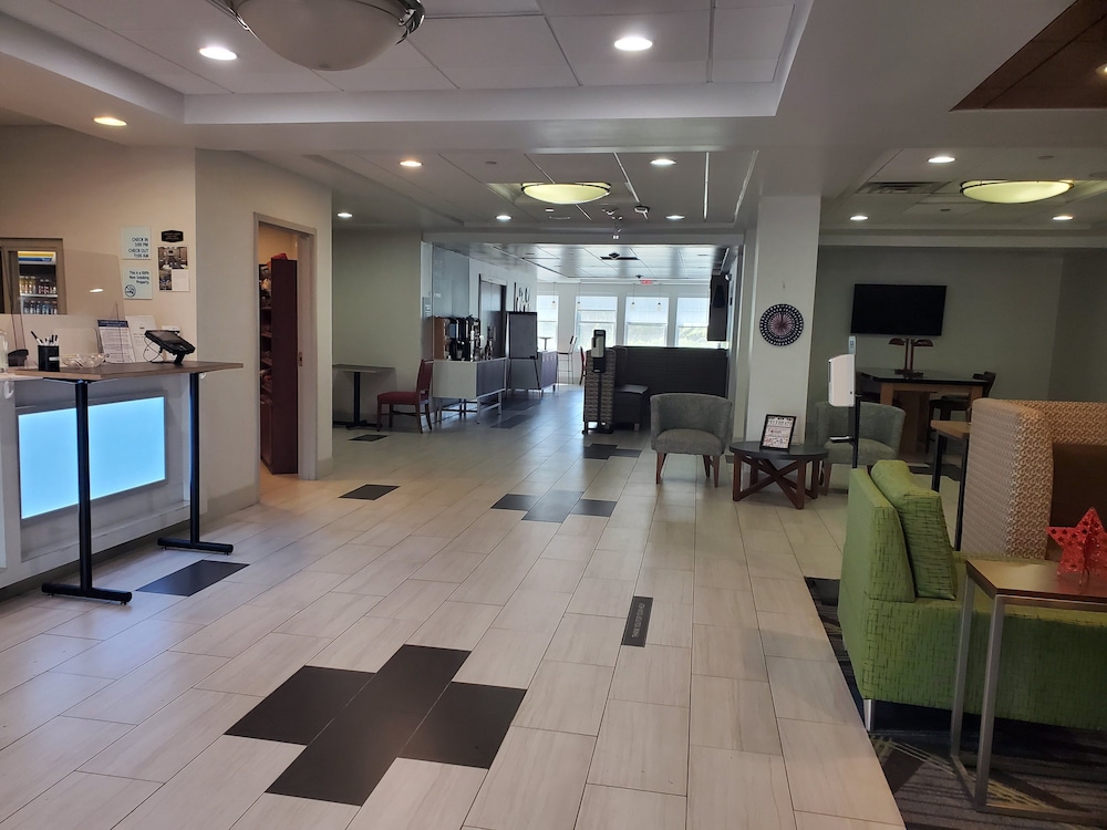 holiday inn express hotel and suites rochester by ihg