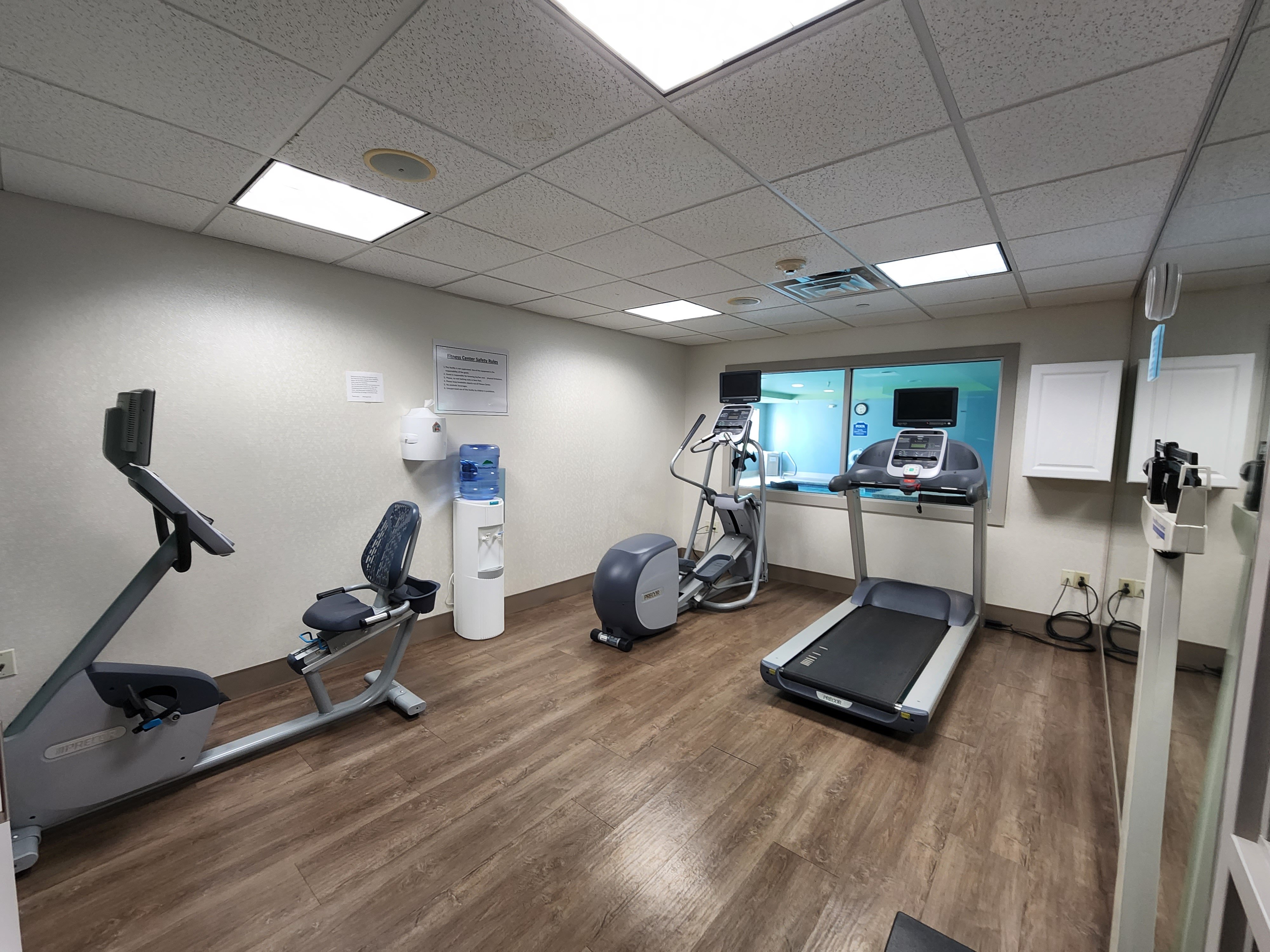 holiday inn express hotel and suites rochester by ihg