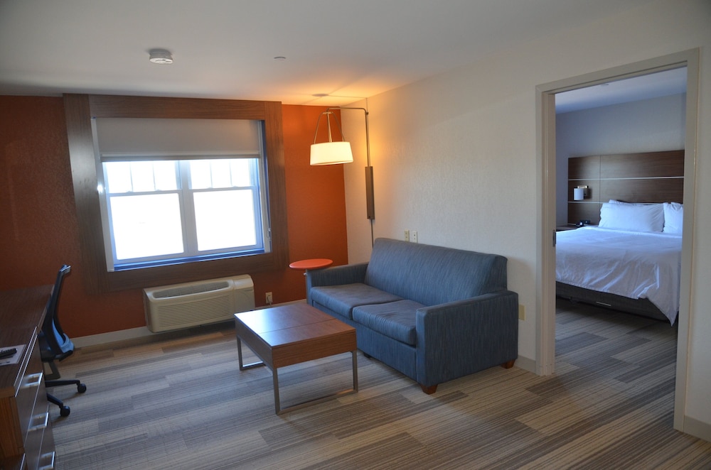 holiday inn express hotel and suites rochester by ihg