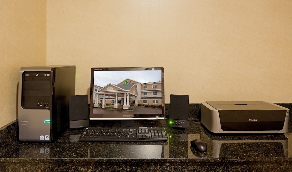holiday inn express hotel and suites rochester by ihg