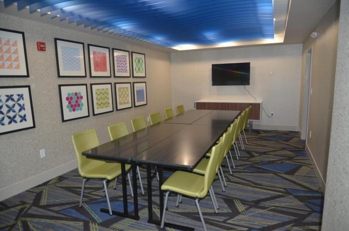 holiday inn express hotel and suites rochester by ihg