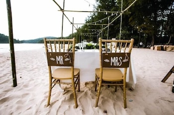 Long Beach Club Krabi,,3 star