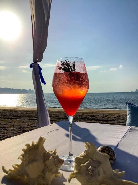 long beach club krabi