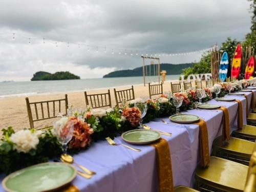 long beach club krabi