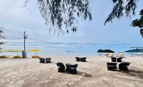 long beach club krabi