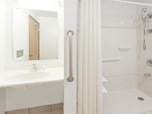 Super 8 By Wyndham Rock Falls Sterling Area,Dixon>>Chicago,2 star