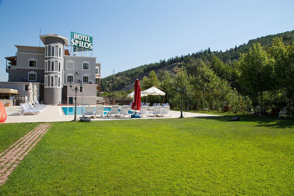 spilos hotel