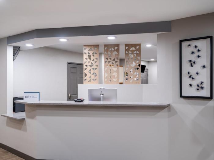 candlewood suites rockford by ihg