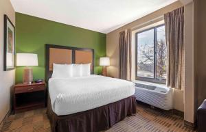 extended stay america select suites rockford state street