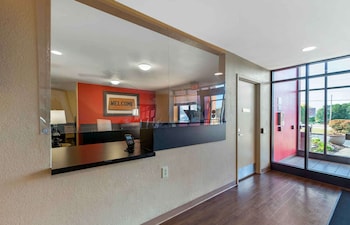 Extended Stay America Select Suites Rockford State Street,Rockford>>Belvidere,3 star