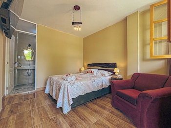 serenity hotel and lodge