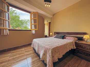 serenity hotel and lodge