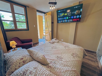 serenity hotel and lodge