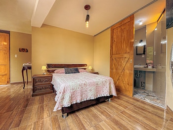 serenity hotel and lodge