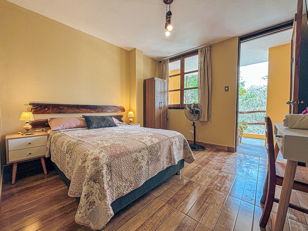 serenity hotel and lodge