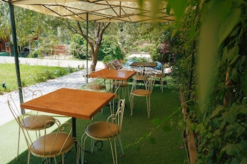 serenity hotel and lodge