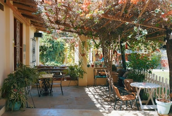 serenity hotel and lodge