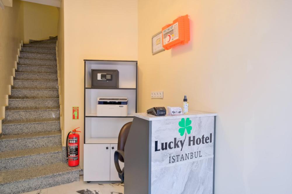 lucky hotel istanbul